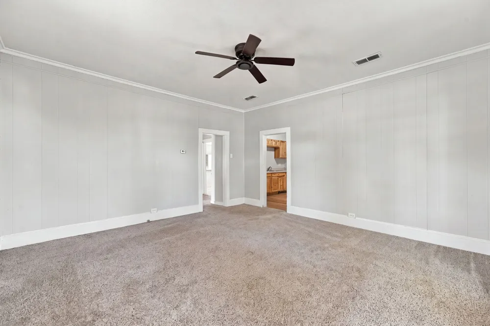 208 S Harrison Street Pilot Point, TX 76258