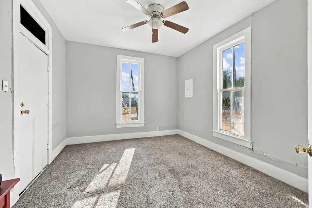 208 S Harrison Street Pilot Point, TX 76258