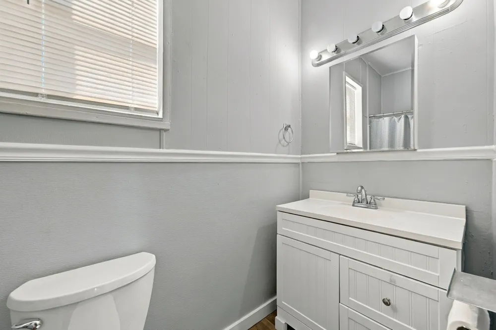 208 S Harrison Street Pilot Point, TX 76258