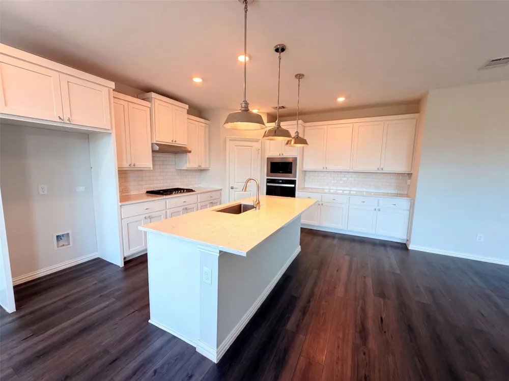 1448 Martingale Lane Forney, TX 75126