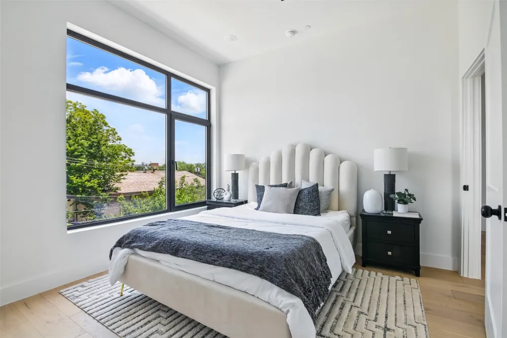430 E 8th #204 Dallas, TX 75203