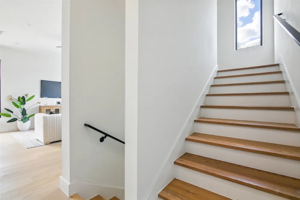 430 E 8th #204 Dallas, TX 75203