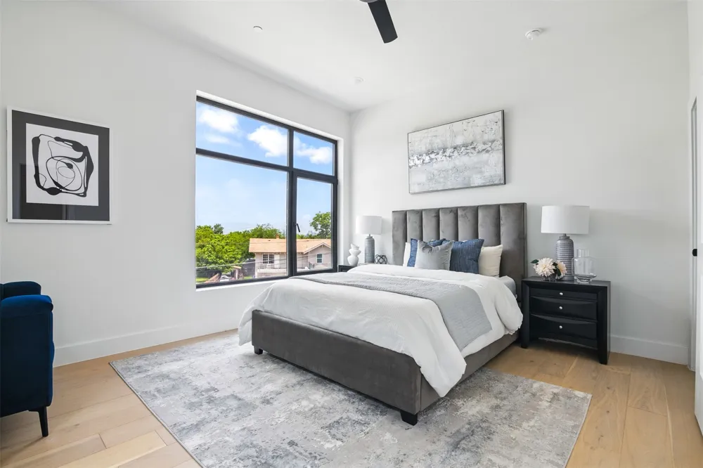430 E 8th #204 Dallas, TX 75203