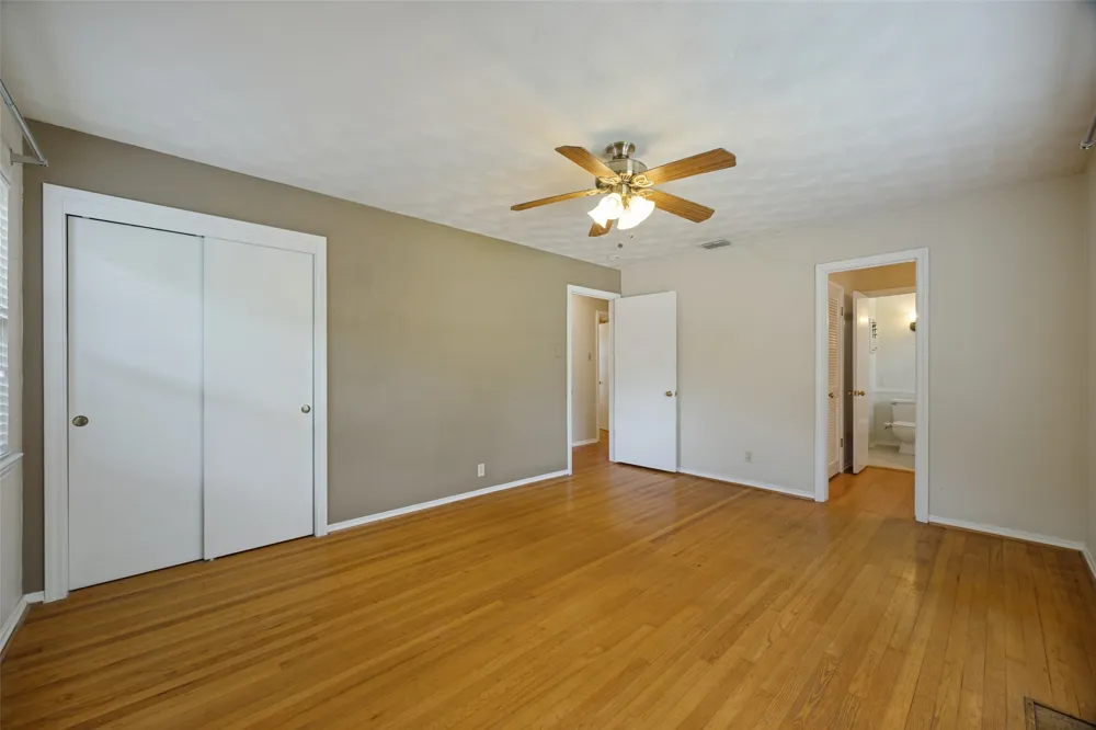 813 Brookhurst Drive Richardson, TX 75080