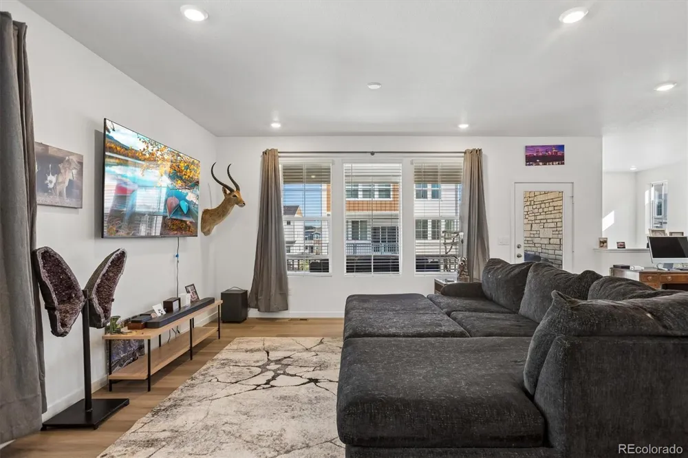 7442 Whiteclover Trail Littleton, CO 80125