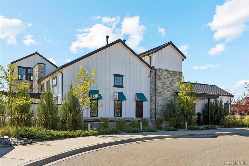7442 Whiteclover Trail Littleton, CO 80125