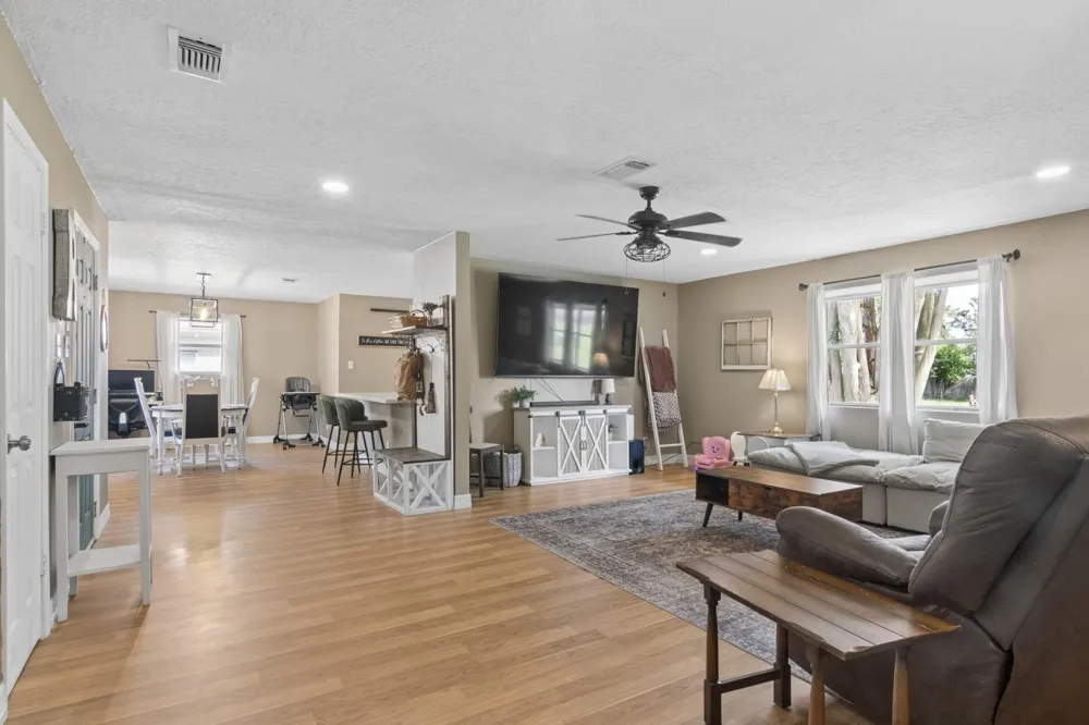 8205 Arrowhead Lane Houston, TX 77075