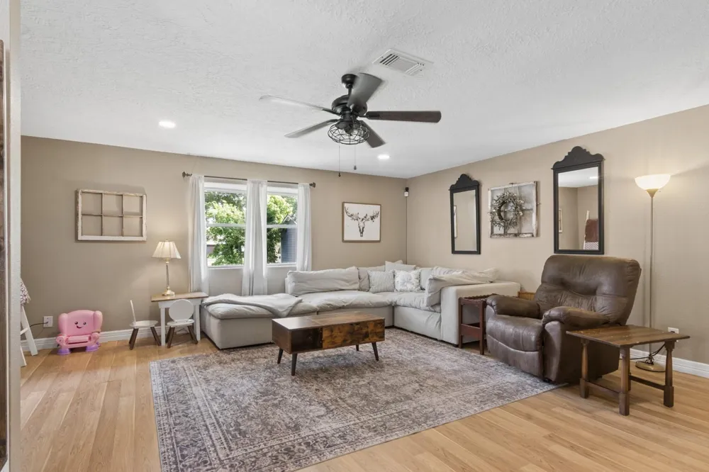 8205 Arrowhead Lane Houston, TX 77075