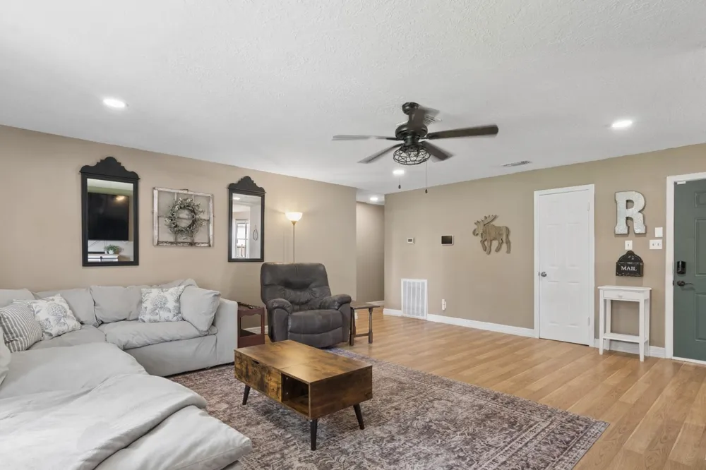 8205 Arrowhead Lane Houston, TX 77075