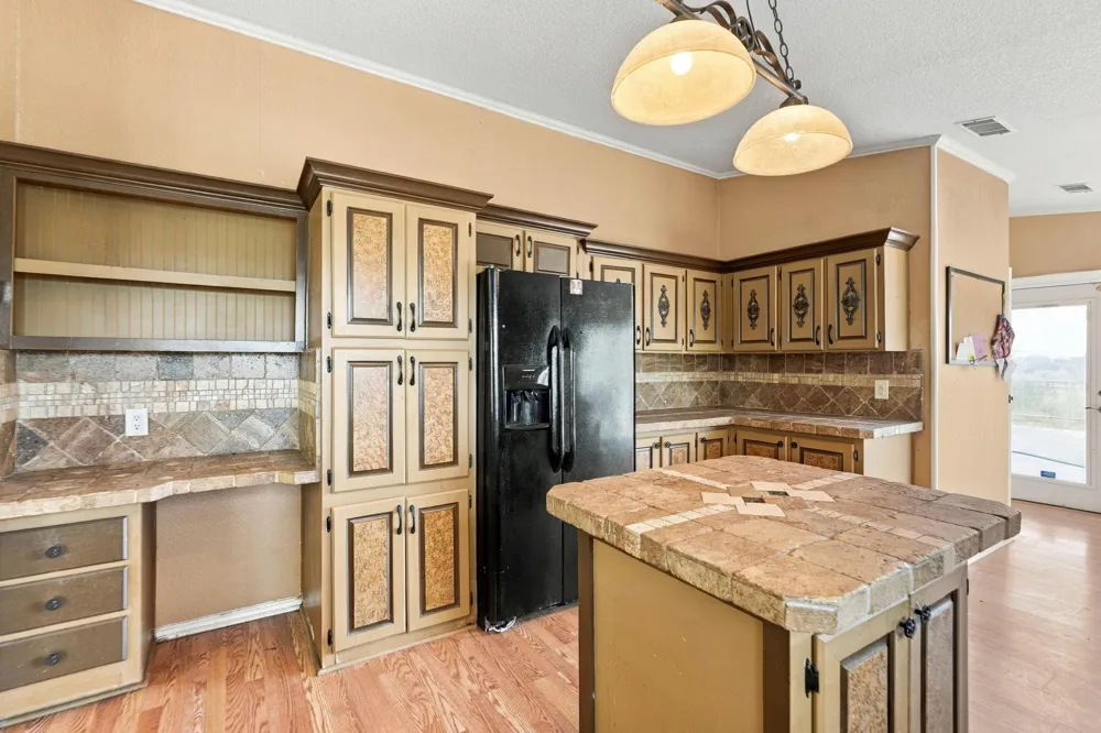 541 County Road 396 Kenedy, TX 78119