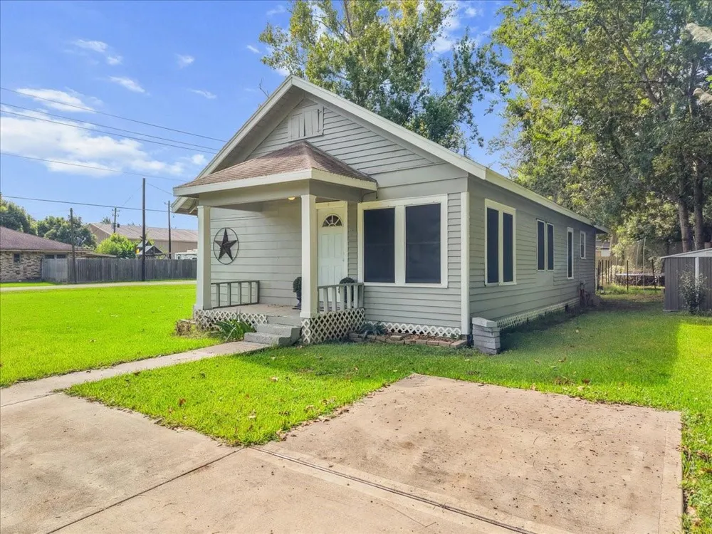12101 23rd Street Santa Fe, TX 77510