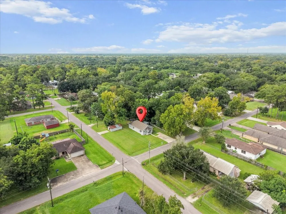 12101 23rd Street Santa Fe, TX 77510