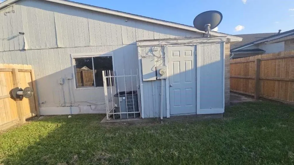 14131 Callahan Drive Houston, TX 77049