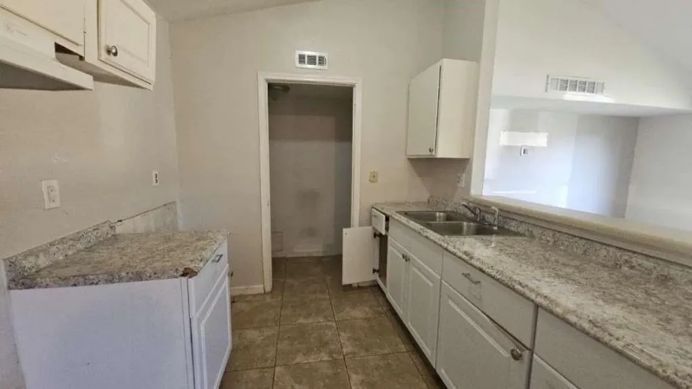 14131 Callahan Drive Houston, TX 77049