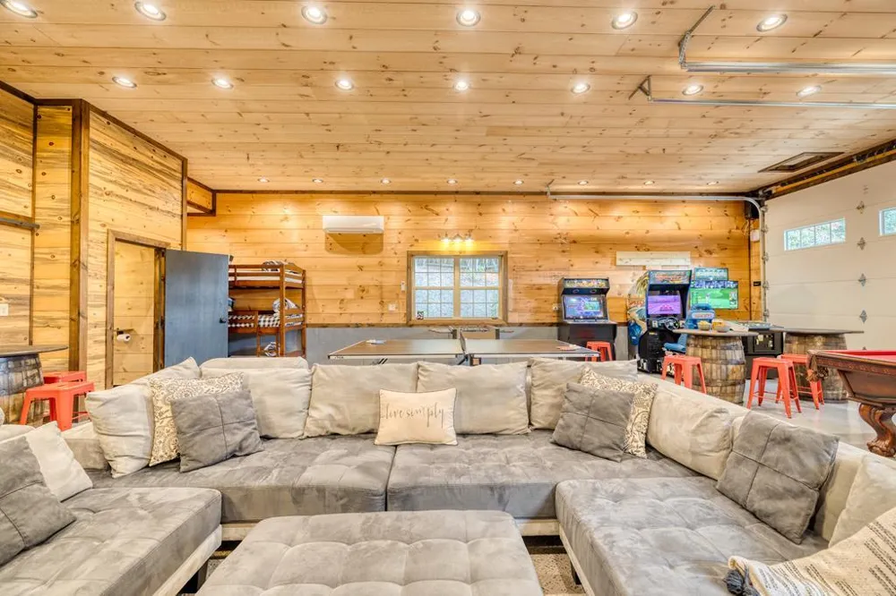 481 Mountain Top Drive Blue Ridge, GA 30513