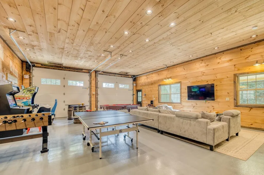 481 Mountain Top Drive Blue Ridge, GA 30513