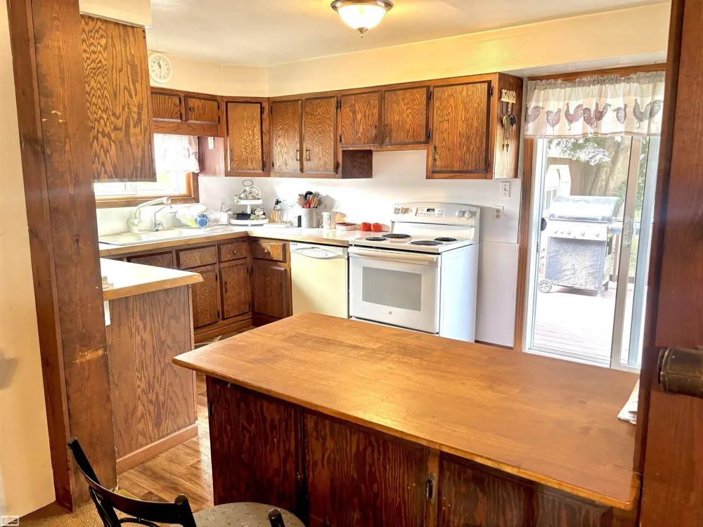 3683 Lake Pleasant Road North Branch Village, MI 48461