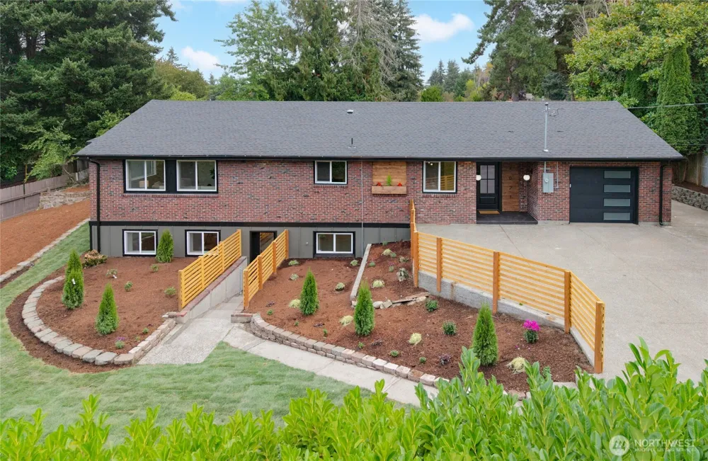 4021 Sunset Drive W University Place, WA 98466