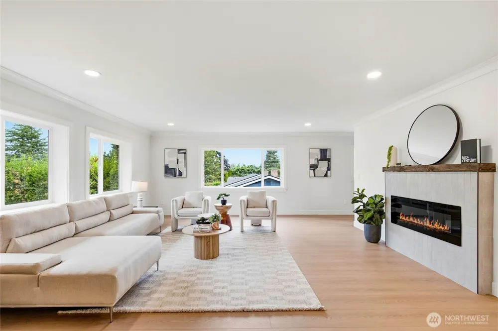 4021 Sunset Drive W University Place, WA 98466