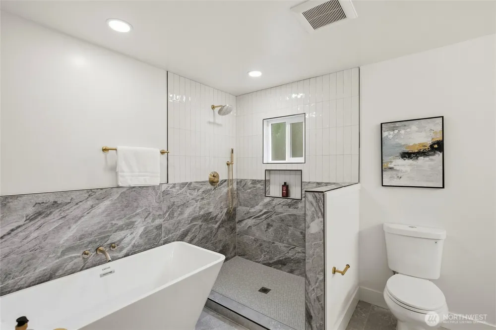 4021 Sunset Drive W University Place, WA 98466