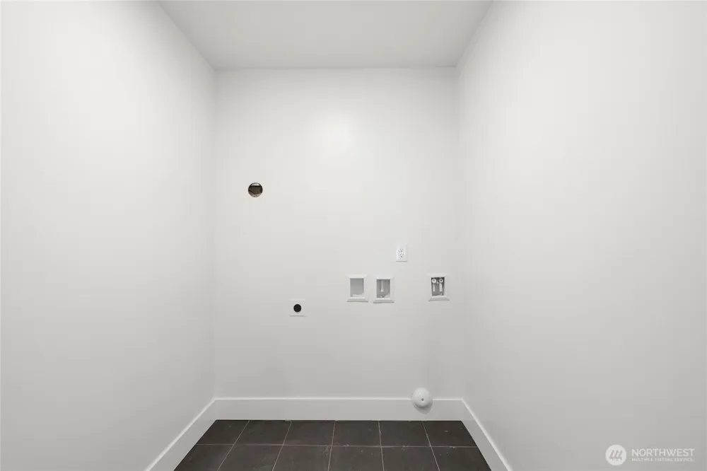 4021 Sunset Drive W University Place, WA 98466