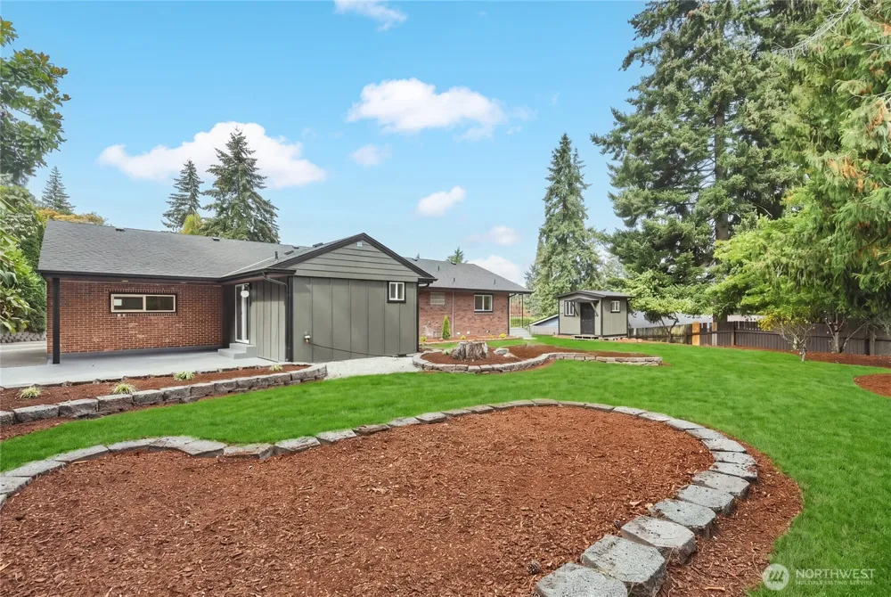 4021 Sunset Drive W University Place, WA 98466