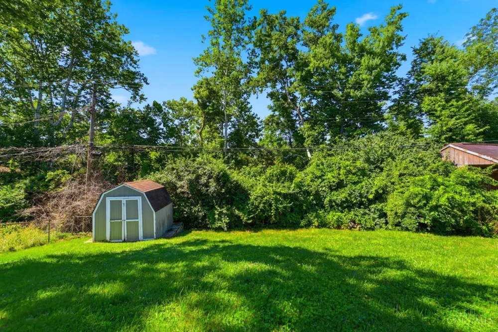 487 Brunswick Drive Forest Park, OH 45240