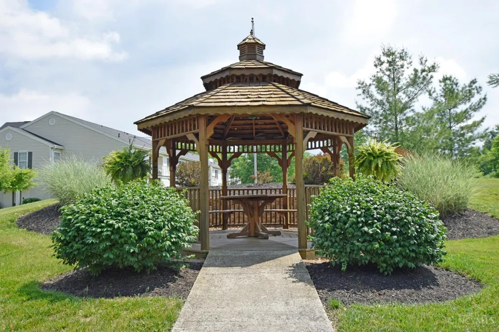 31 Tall Trees Drive Batavia, OH 45102