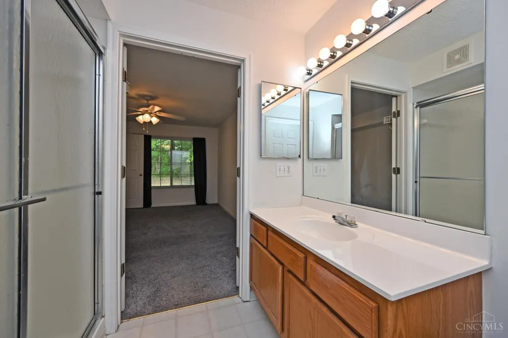 31 Tall Trees Drive Batavia, OH 45102