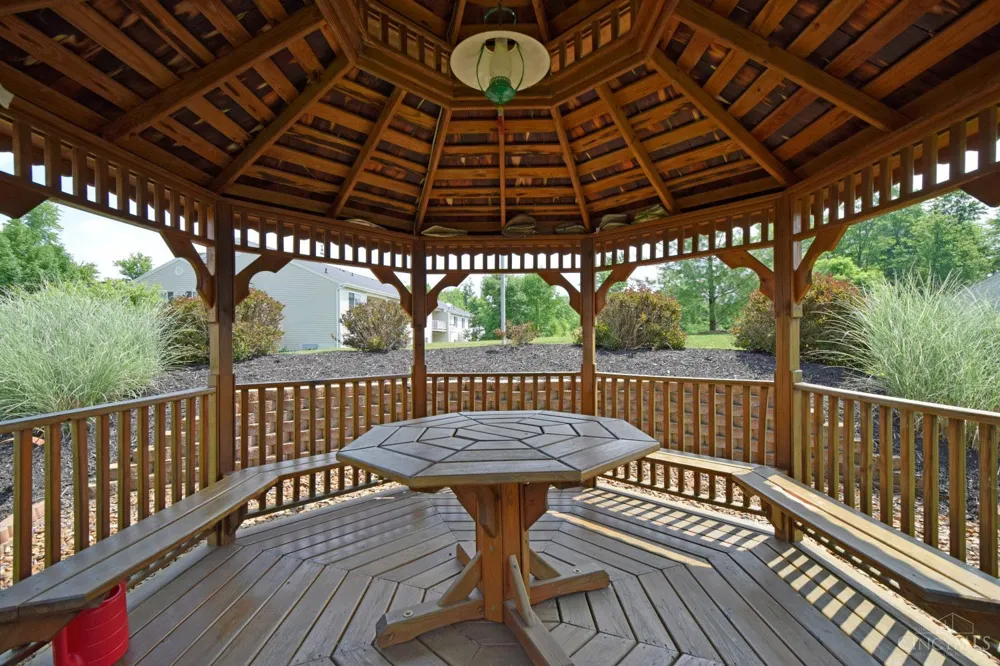 31 Tall Trees Drive Batavia, OH 45102