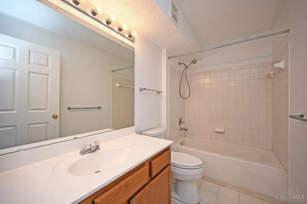 31 Tall Trees Drive Batavia, OH 45102
