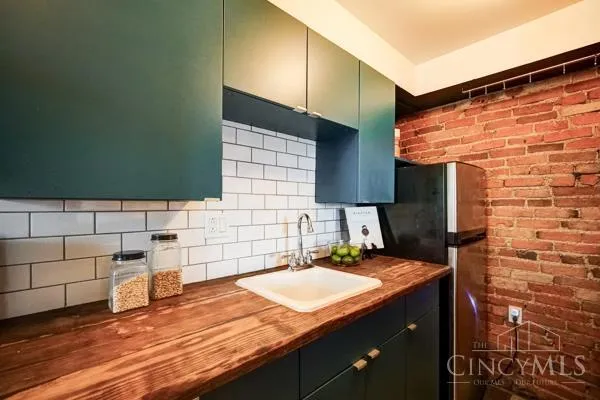 413 Milton Street #1 Cincinnati, OH 45202
