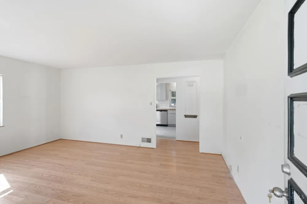 1515 Spring Lawn Avenue Cincinnati, OH 45223