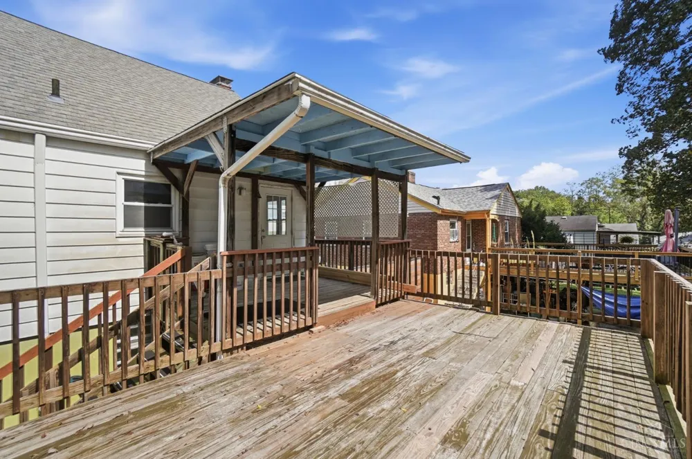 1515 Spring Lawn Avenue Cincinnati, OH 45223