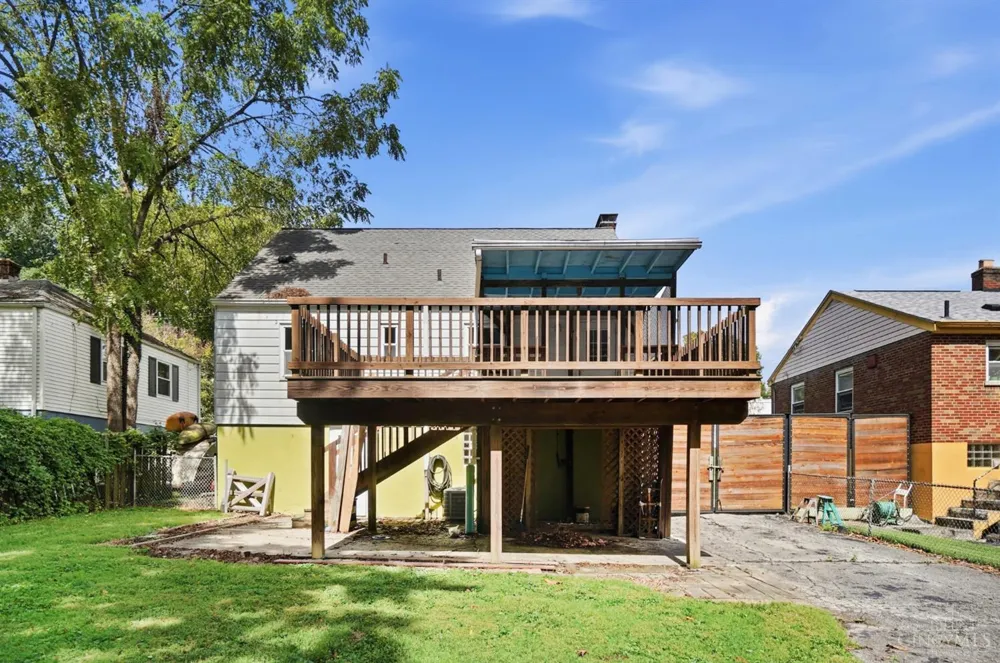 1515 Spring Lawn Avenue Cincinnati, OH 45223