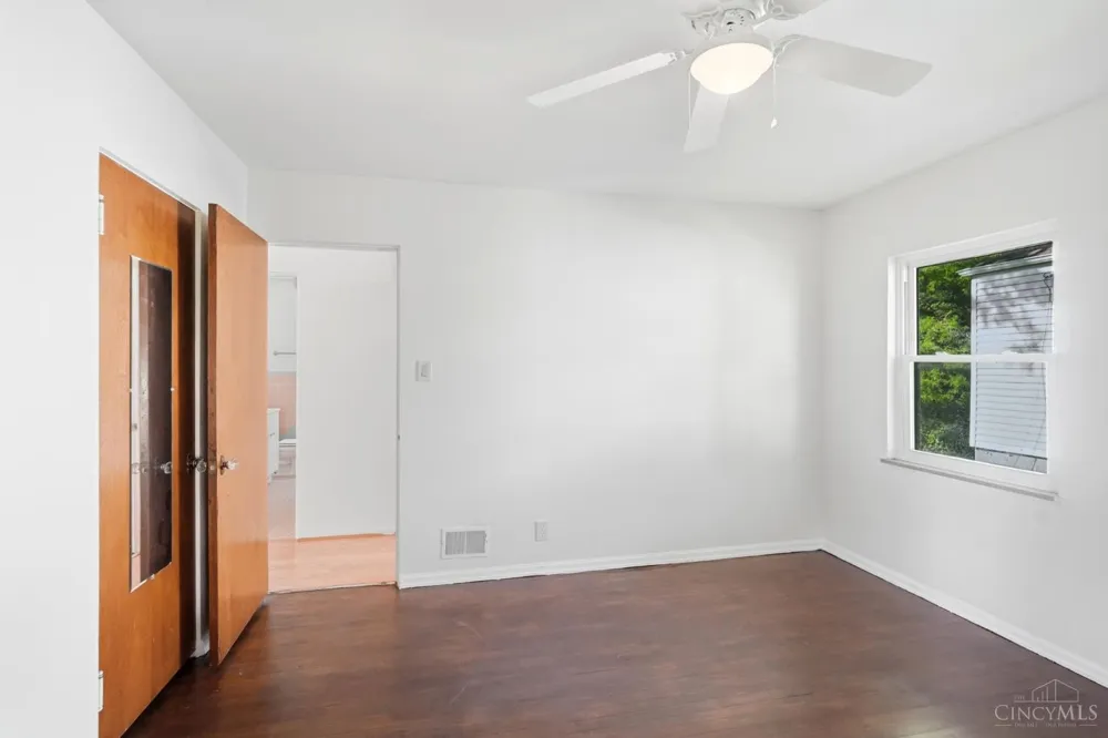 1515 Spring Lawn Avenue Cincinnati, OH 45223
