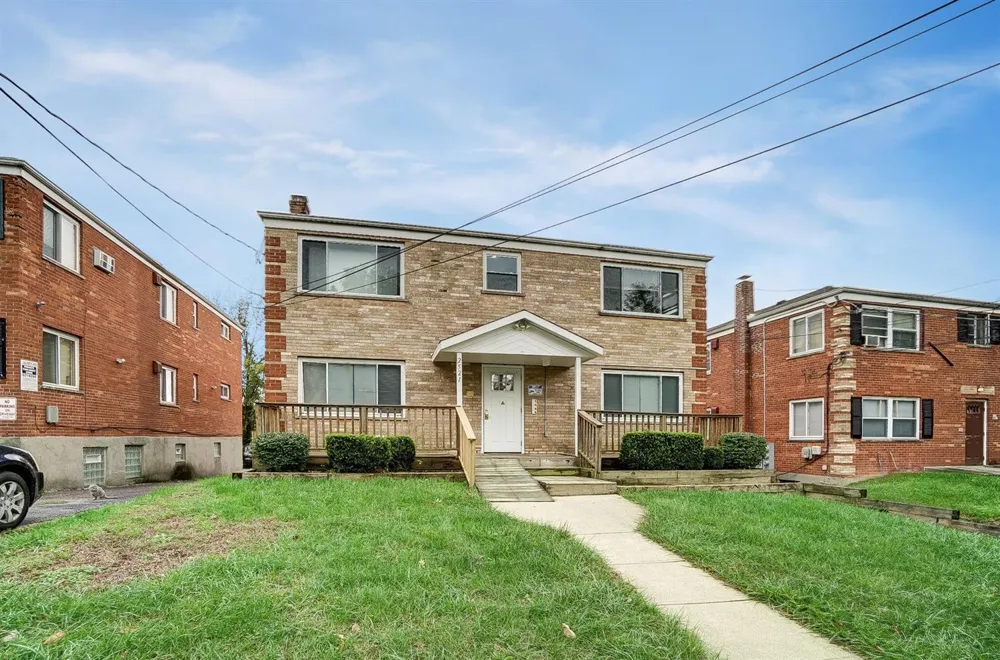 2521 Flanigan Court #3 Cincinnati, OH 45239