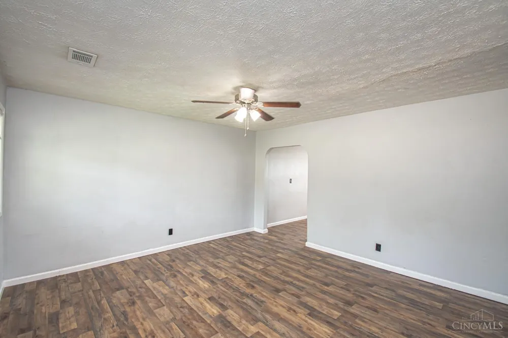 1482 Cobblestone Street Riverside, OH 45432