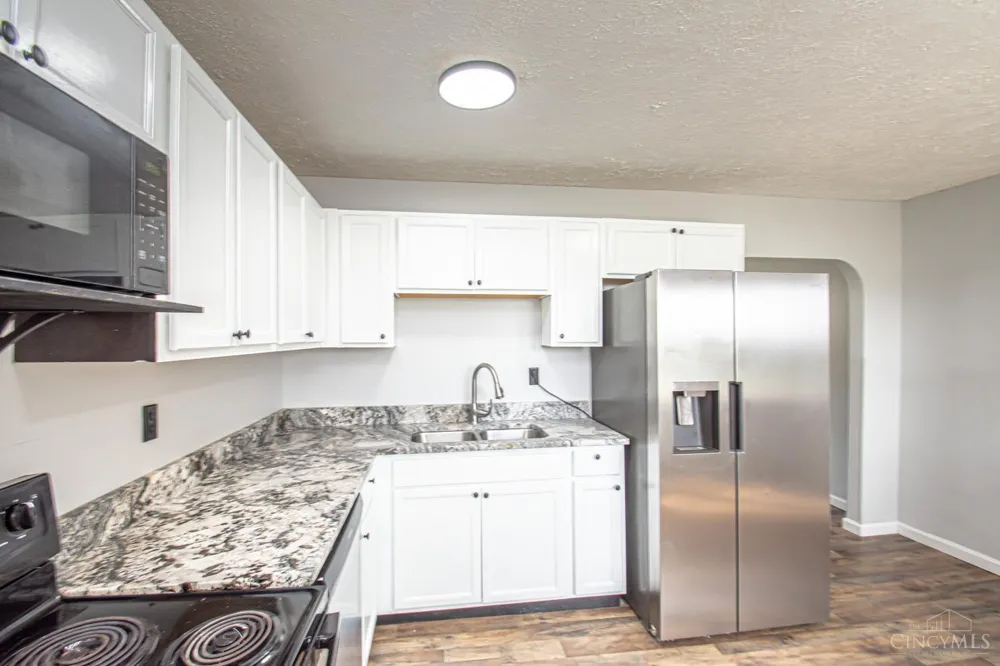 1482 Cobblestone Street Riverside, OH 45432