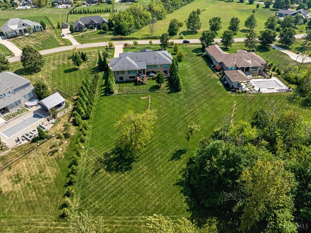 8303 Turning Leaf Clearcreek, OH 45066