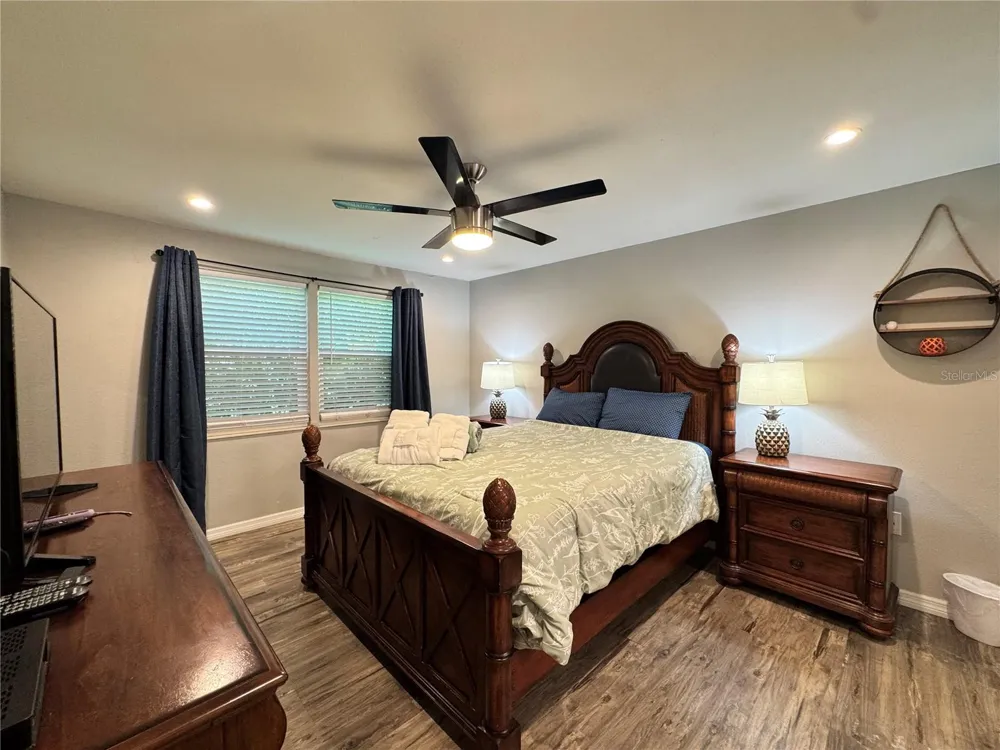 2724 49TH AVENUE W #2724 Bradenton, FL 34207