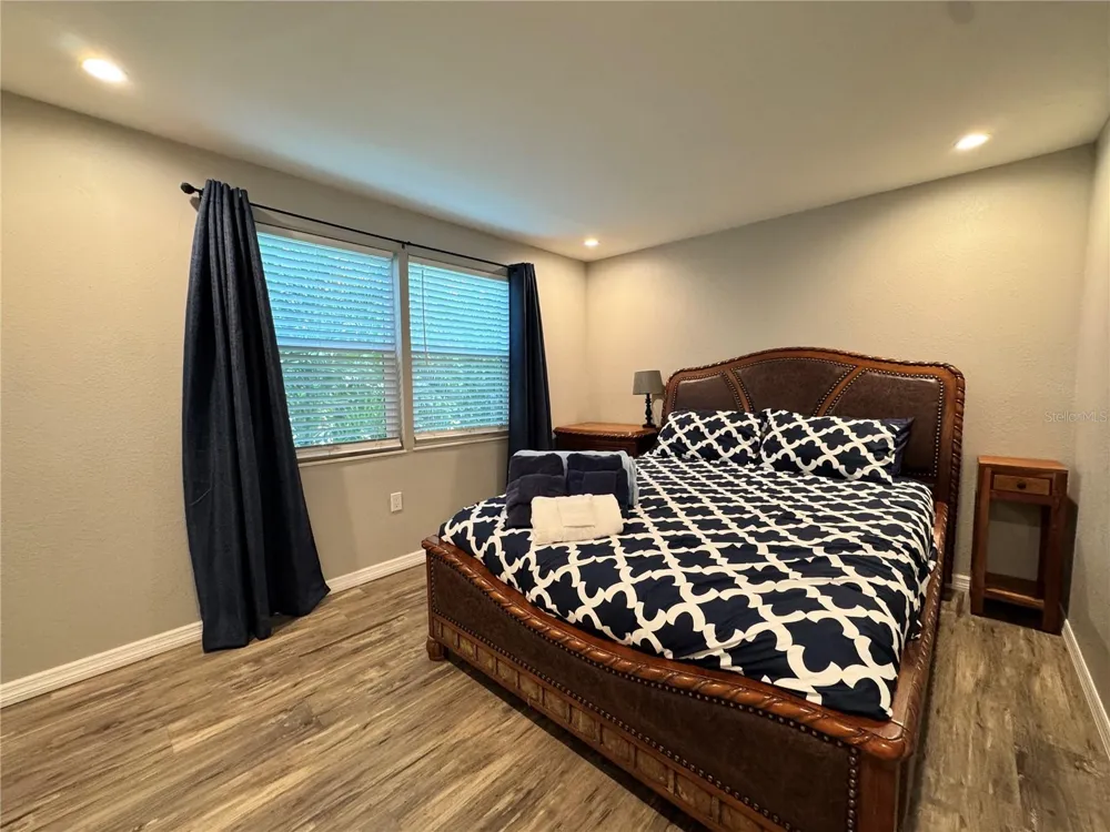 2724 49TH AVENUE W #2724 Bradenton, FL 34207