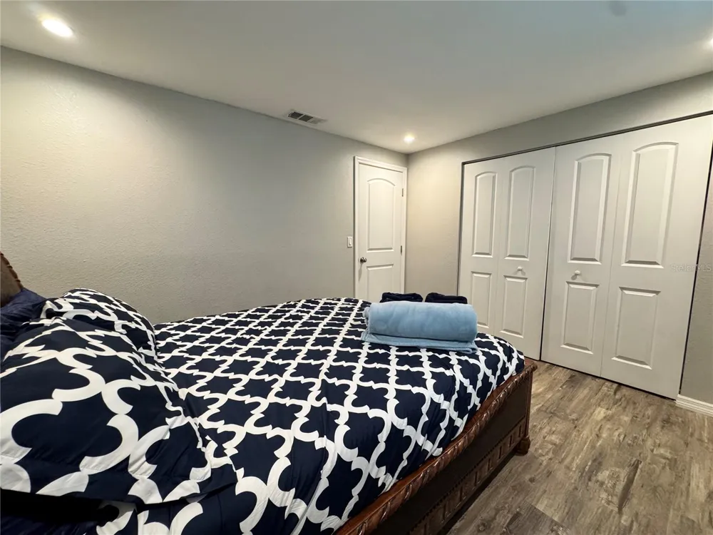 2724 49TH AVENUE W #2724 Bradenton, FL 34207