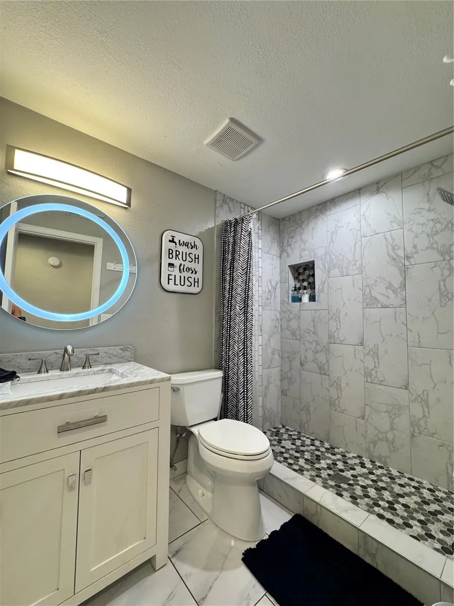 2724 49TH AVENUE W #2724 Bradenton, FL 34207