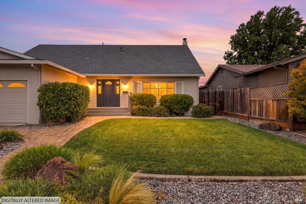 17 Eastside Circle Petaluma, CA 94954