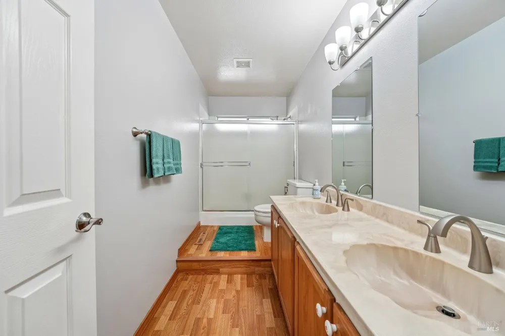 5346 Daniel Drive Rohnert Park, CA 94928