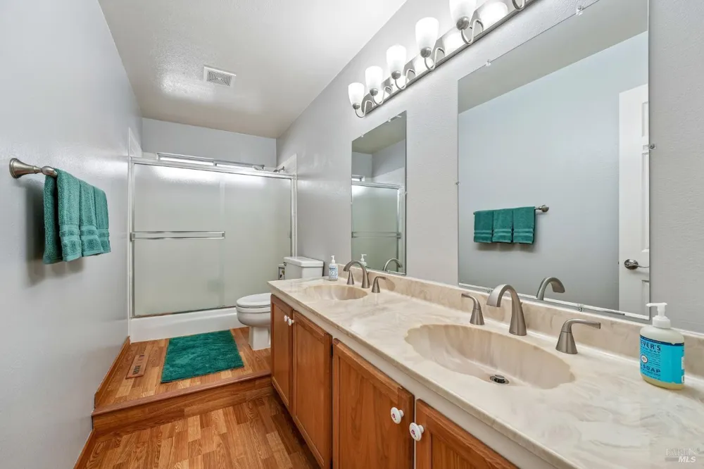 5346 Daniel Drive Rohnert Park, CA 94928