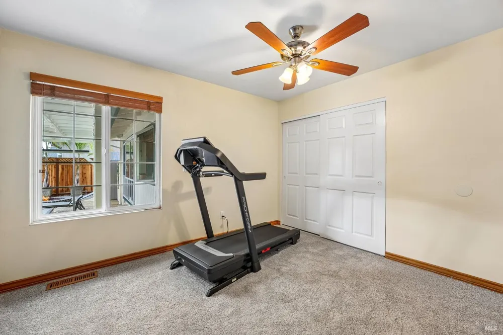 5346 Daniel Drive Rohnert Park, CA 94928