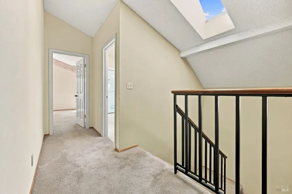 518 March Avenue Healdsburg, CA 95448