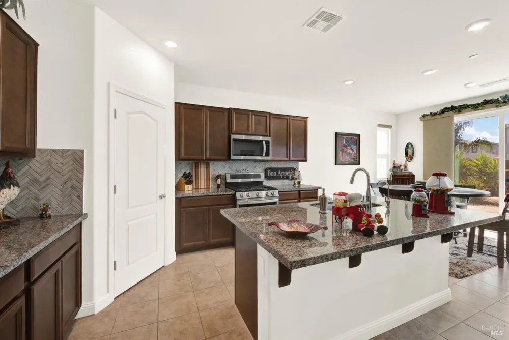 4012 Rose Court Vacaville, CA 95687